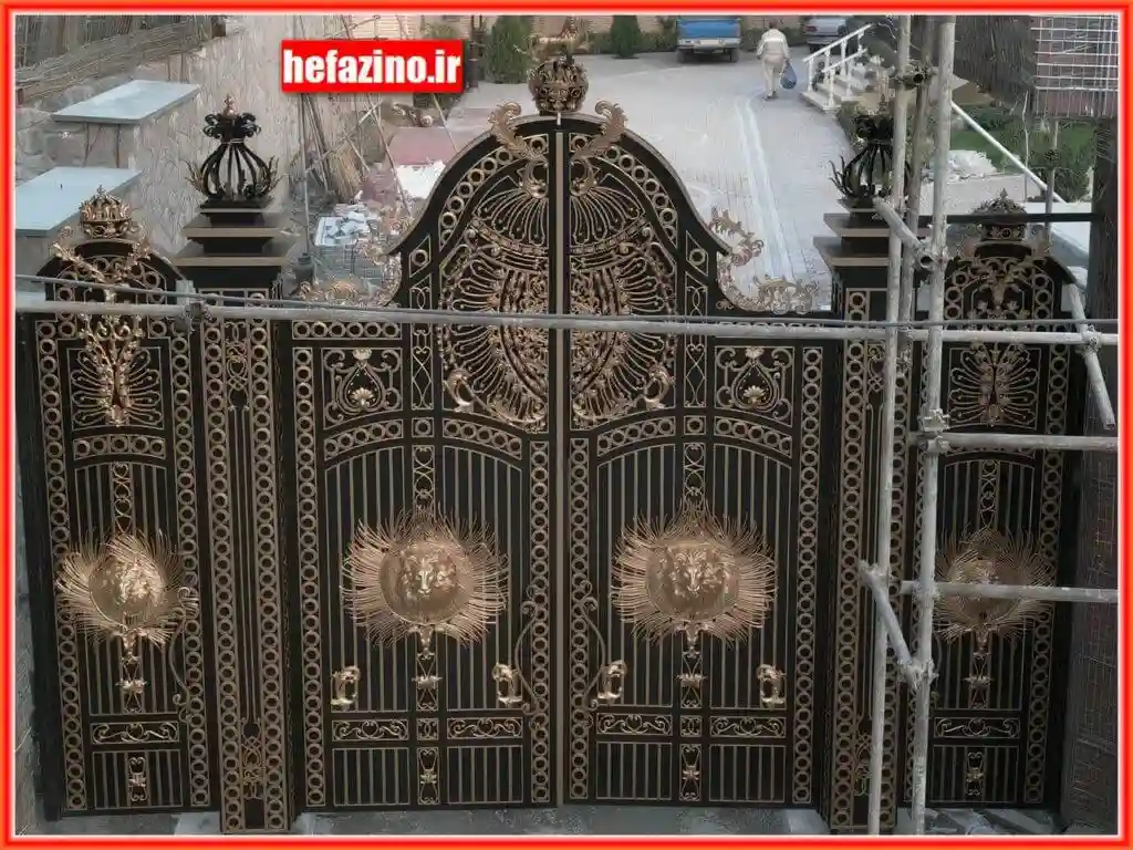 درب حیاط فرفورژه؛ انتخابی هوشمندانه برای ورودی ها امن و زیبا