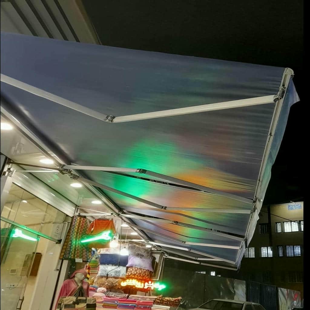 سایبان برقی اتوماتیک مغازه و پارکینگ 228 سایبان برقی برای کافه، رستوران و استخر: تجربه کاربر و دوام بالا