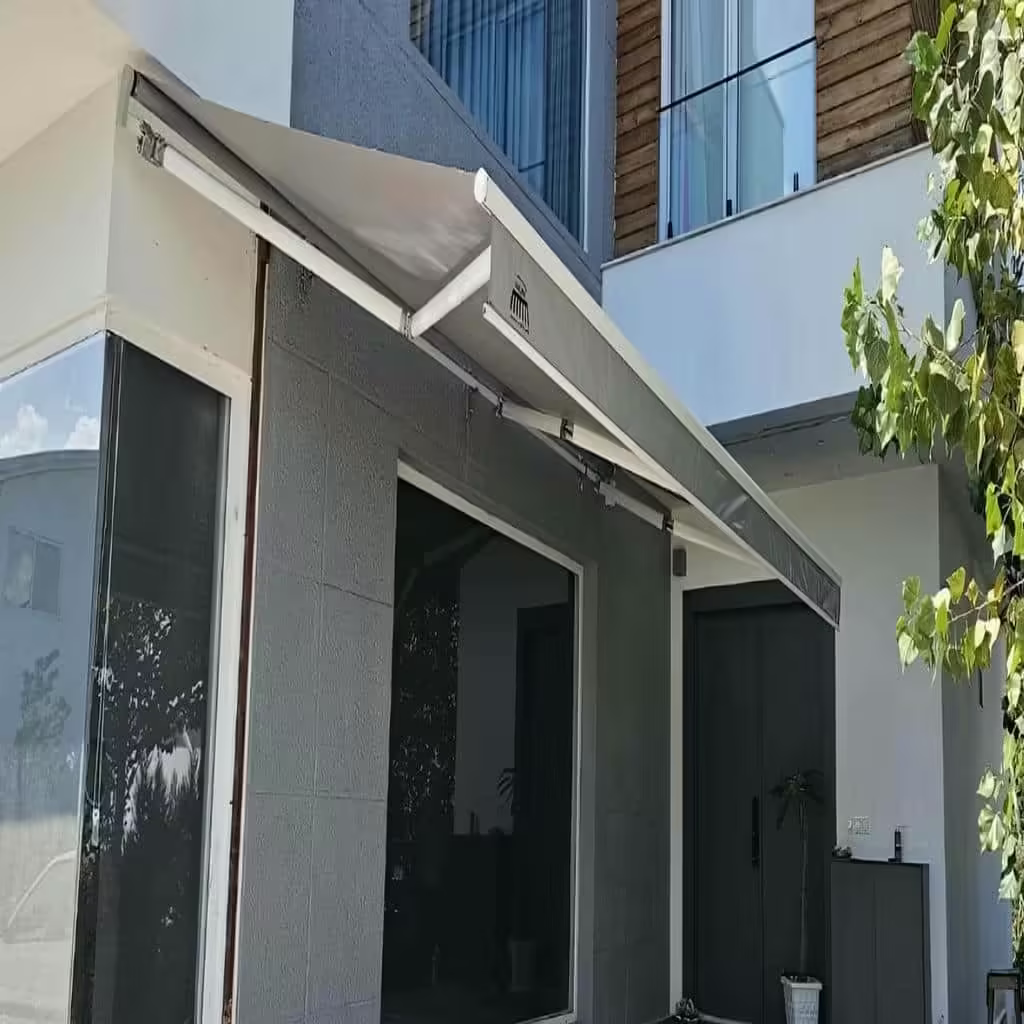 سایبان&zwnj; برقی چتری و ثابت: نقطه&zwnj;ای، زیبا و بادوام