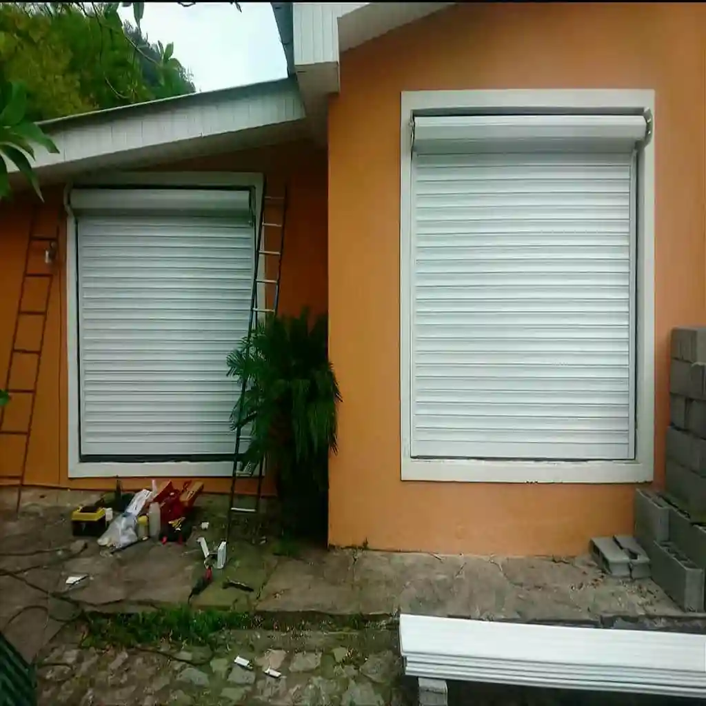 کرکره برقی مغازه 298 کرکره برقی پنجره و بالکن: حریم خصوصی، نور و ایمنی