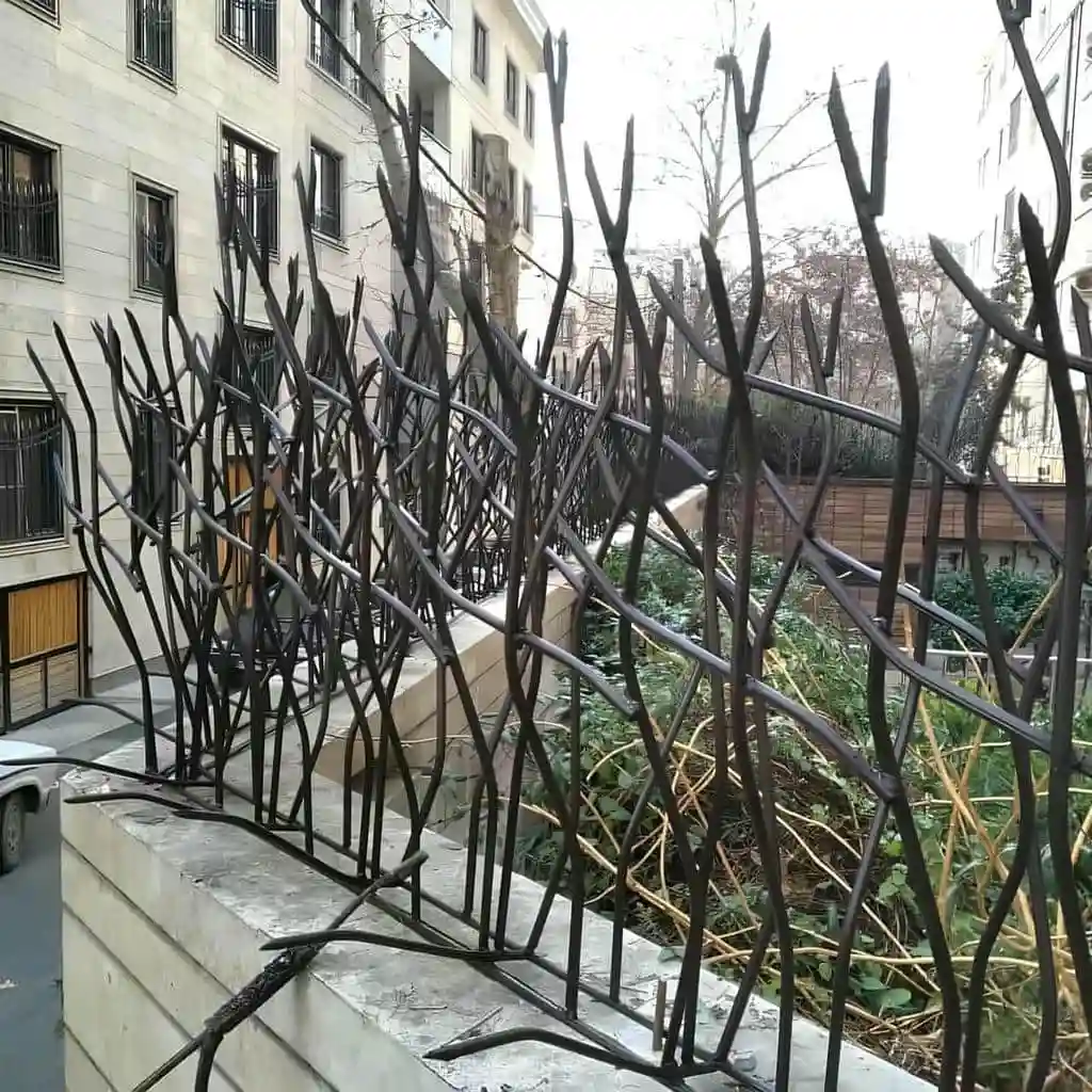 نصب حفاظ روی دیوار