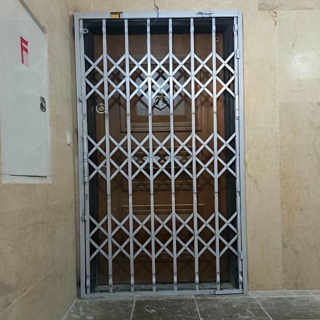 درب آکاردئونی