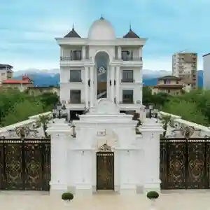 درب مدل سنس فرفورژه مدرن