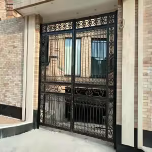 انتخاب درب فلزی ساده و شیک ورودی ساختمان