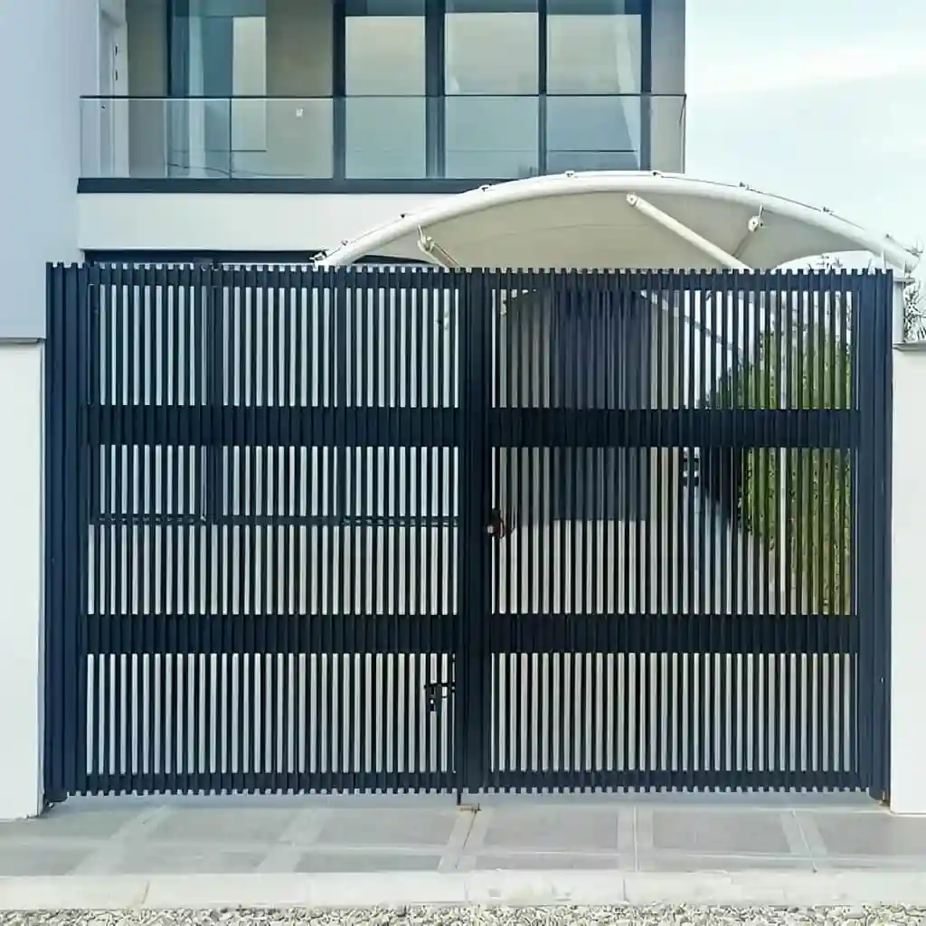 نصب درب مدرن آرالی ویلایی