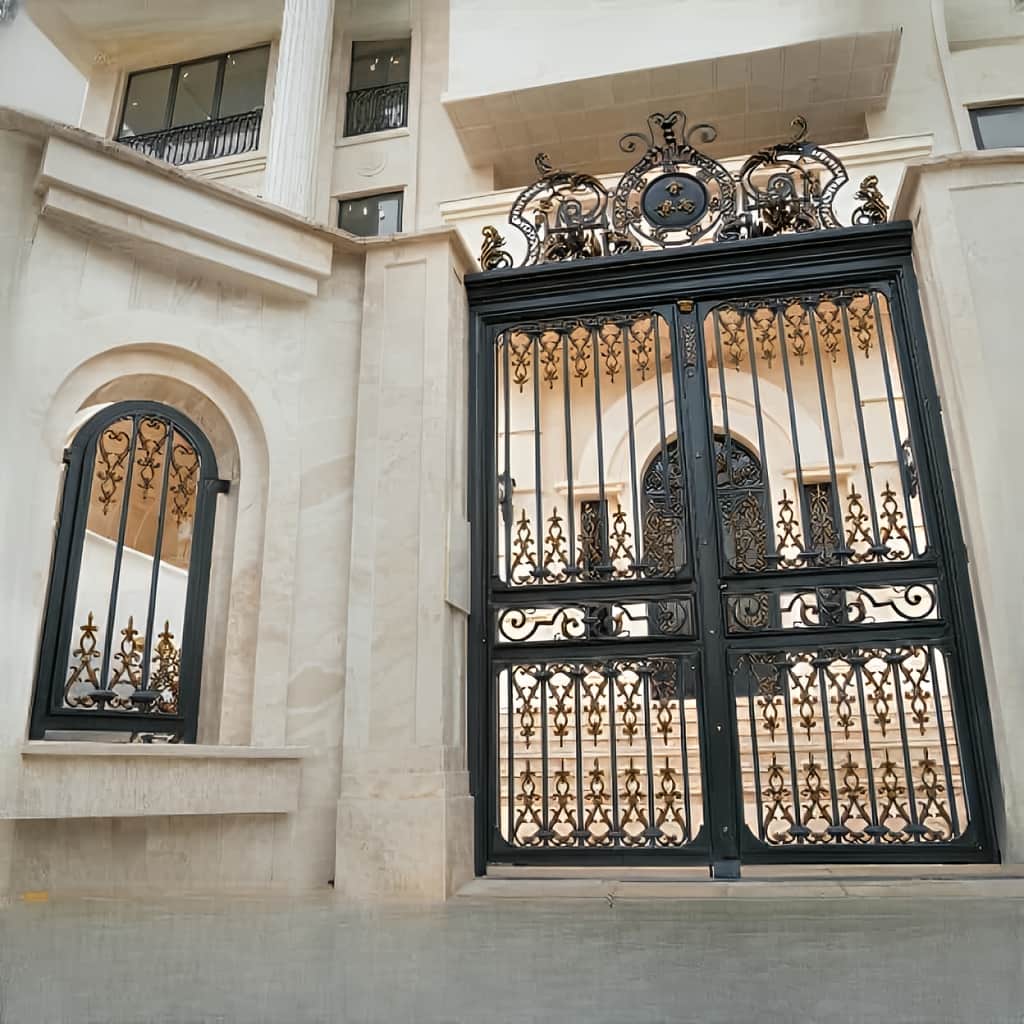 نصب درب مدل ورسای ویلایی