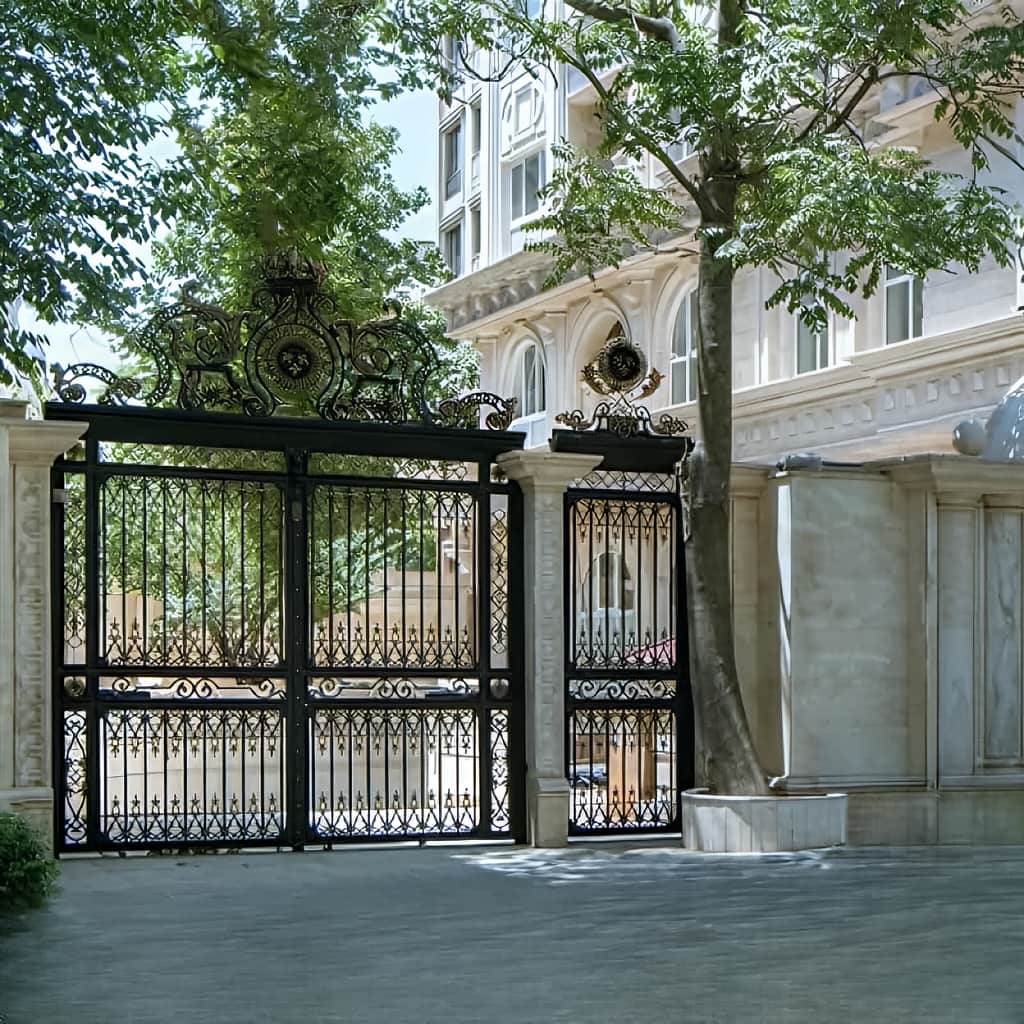 درب مدل ورسای فرفورژه سلطنتی