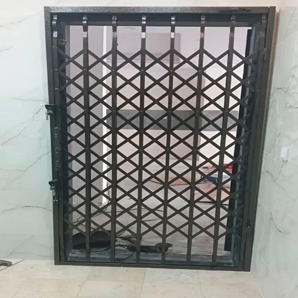 درب آکاردئونی حفاظ متحرک در بجنورد