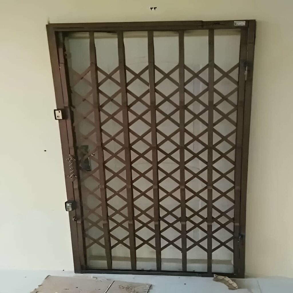 قیمت درب آکاردئونی حفاظ متحرک مسکونی در کاشان