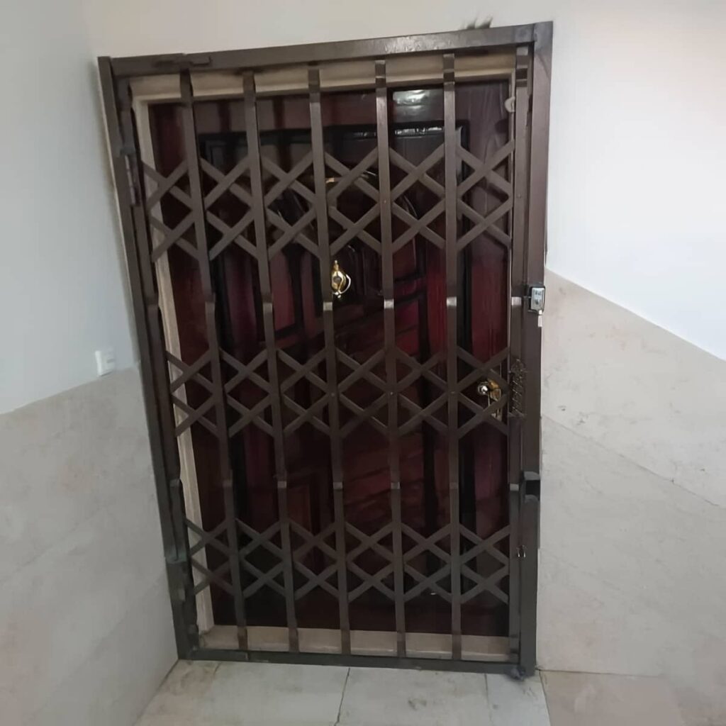 خرید درب آکاردئونی حفاظ ضدسرقت در استان گیلان
