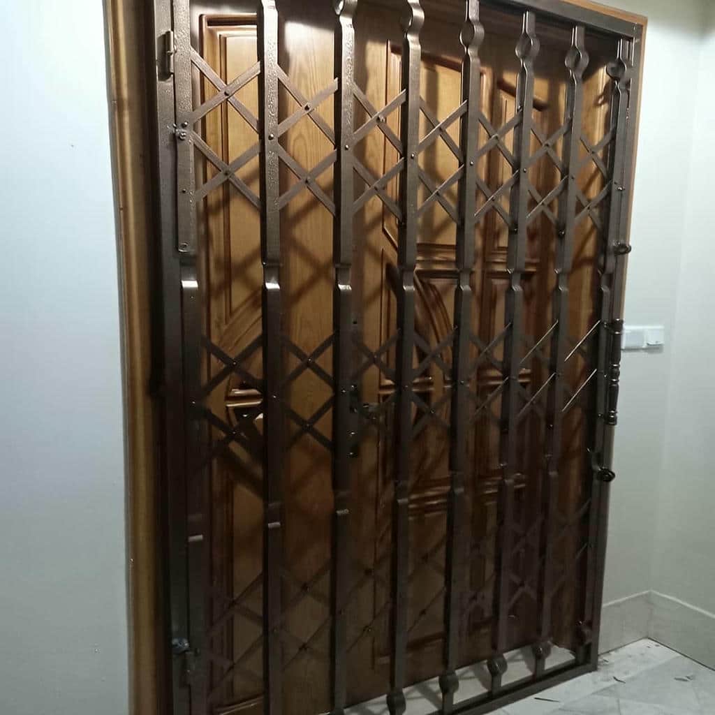 قیمت درب آکاردئونی حفاظ متحرک مسکونی در اصفهان