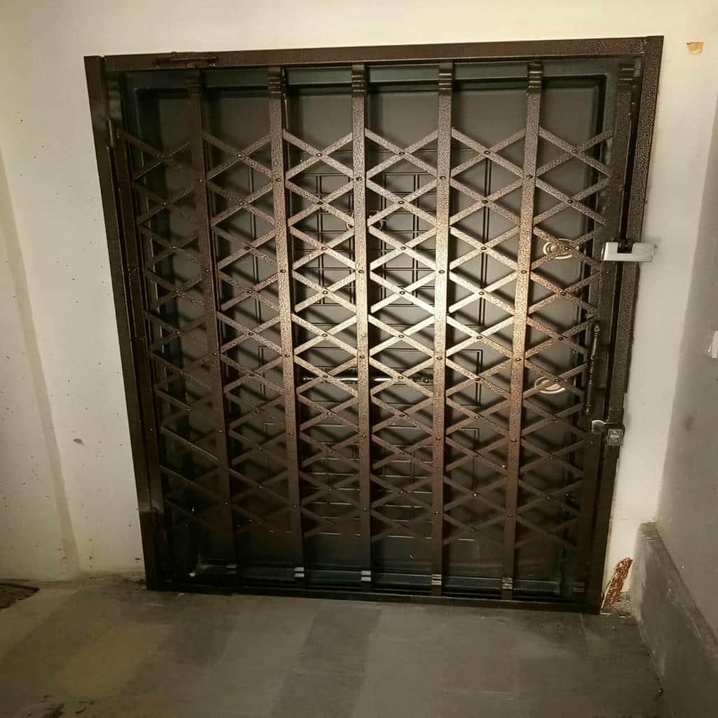 نصب درب آکاردئونی حفاظ متحرک ضدخوردگی در سقز نصب درب آکاردئونی حفاظ متحرک ضدخوردگی در سقز