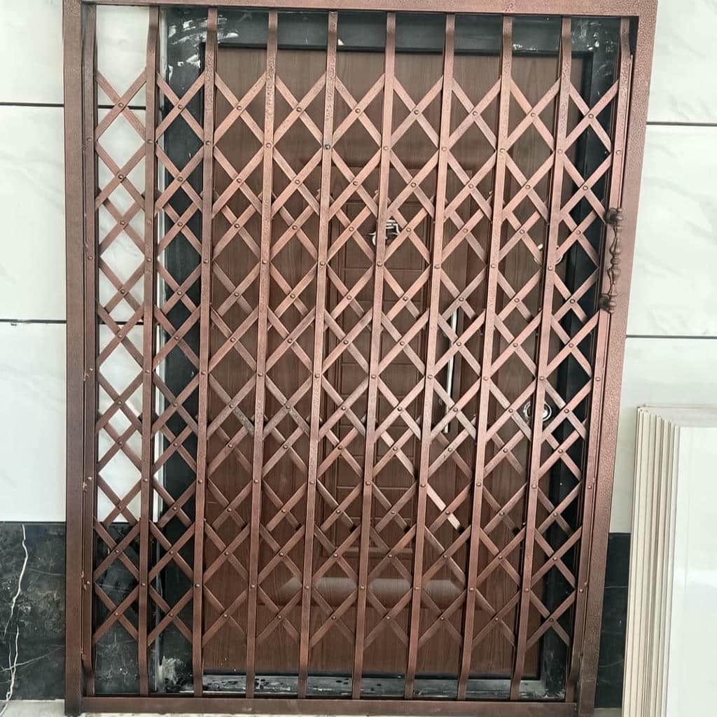 قیمت درب آکاردئونی حفاظ متحرک آپارتمانی در قزوین