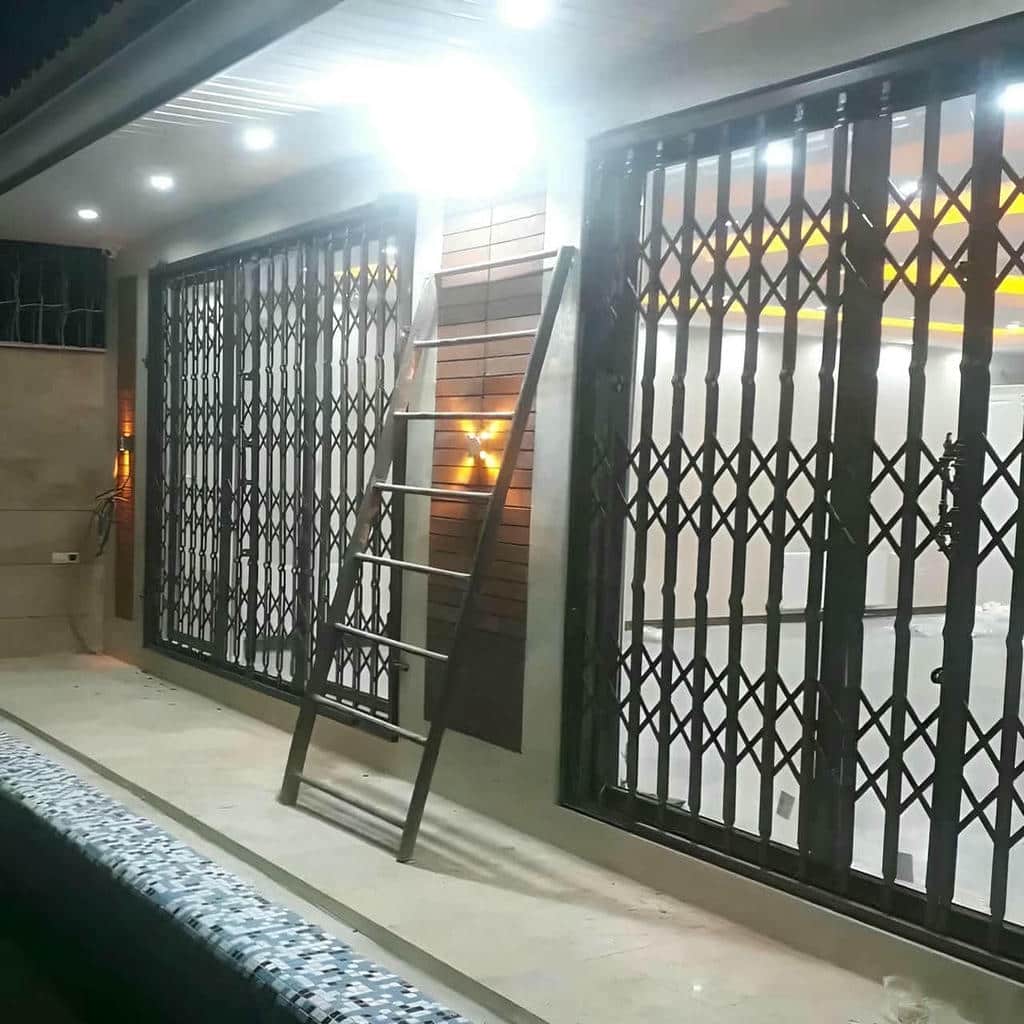 قیمت درب آکاردئونی حفاظ متحرک مسکونی در یاسوج