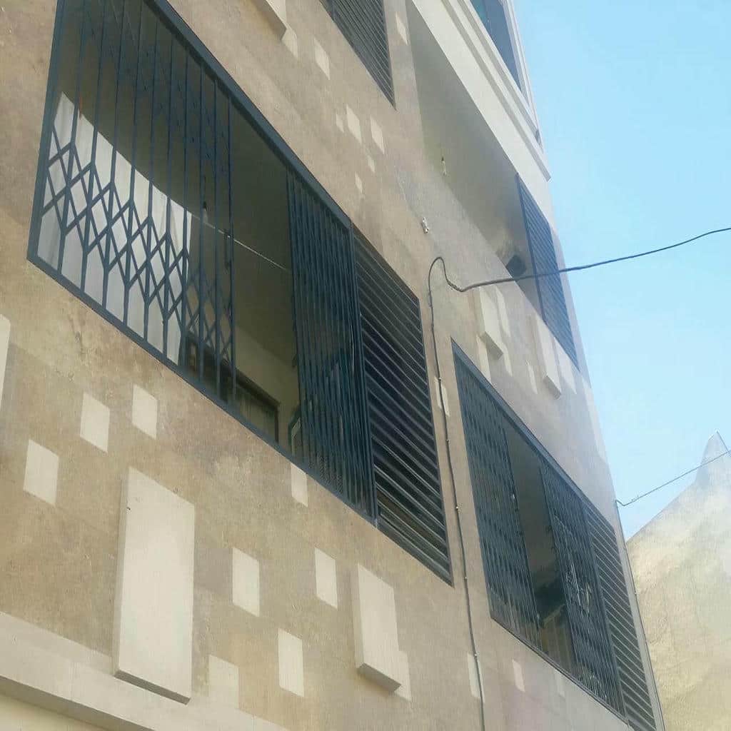 نصب درب آکاردئونی حفاظ متحرک مقاوم در همدان