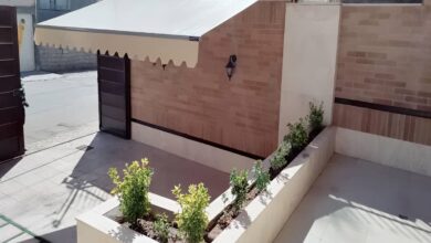 سایبان برقی بازویی در باغ عباس‌آباد