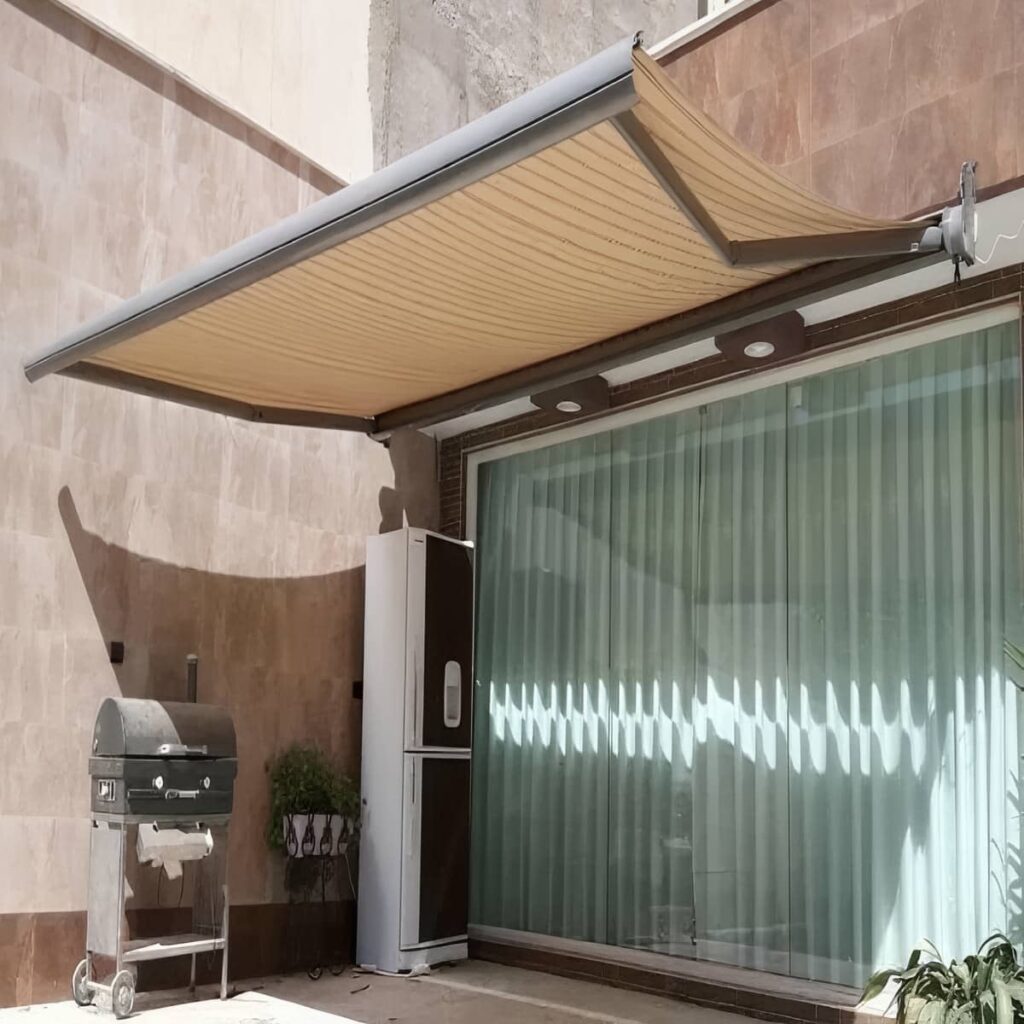 خرید سایبان برقی بازویی مدل مدرن در بندر لنگه