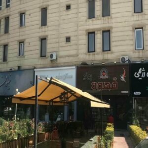 سایبان برقی بازویی در بندر لنگه