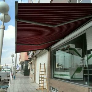 سایبان برقی هماهنگ با نما در رفسنجان