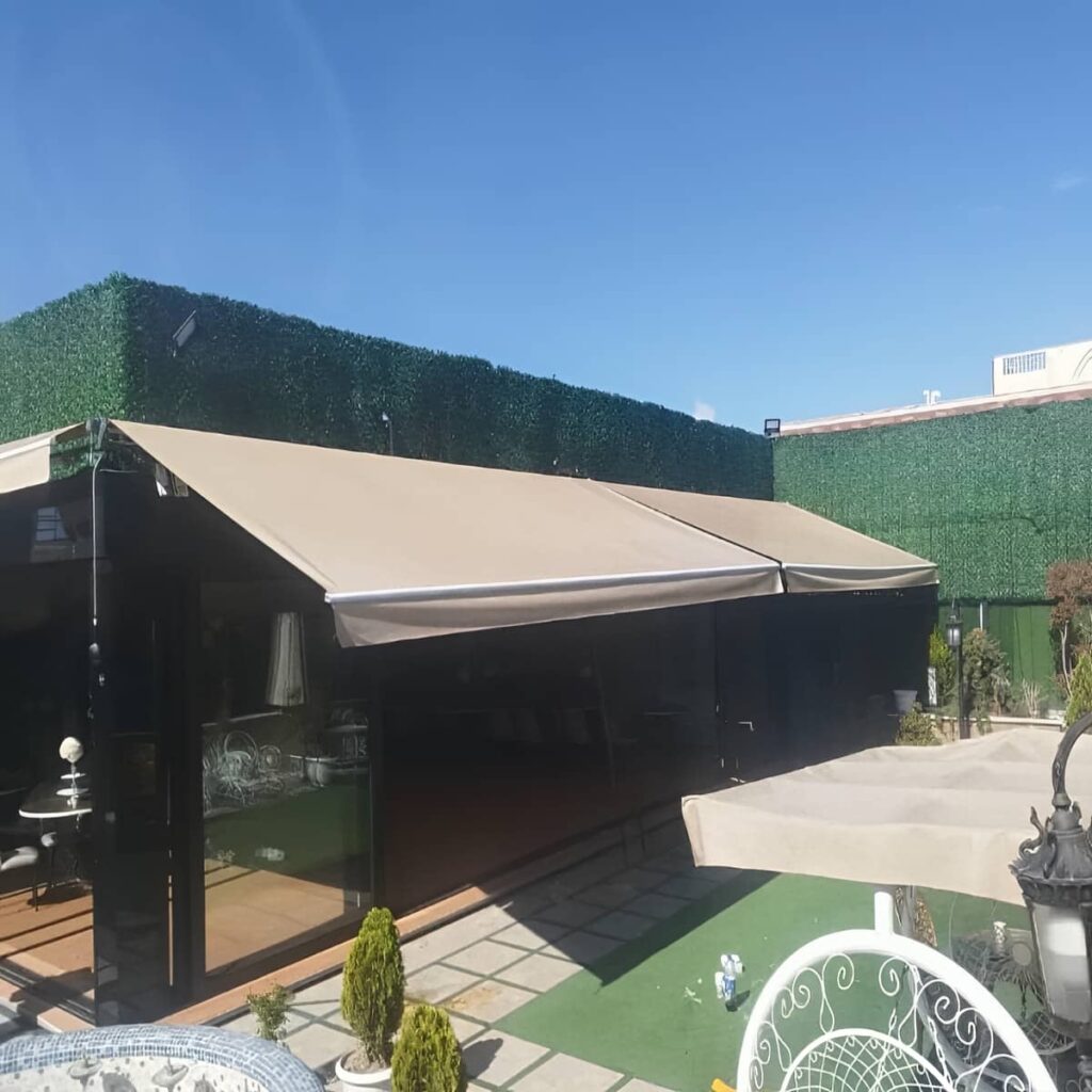 سایبان برقی بازویی در سمنان