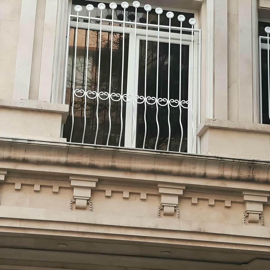 نصب حفاظ پنجره فرفورژه در اصفهان