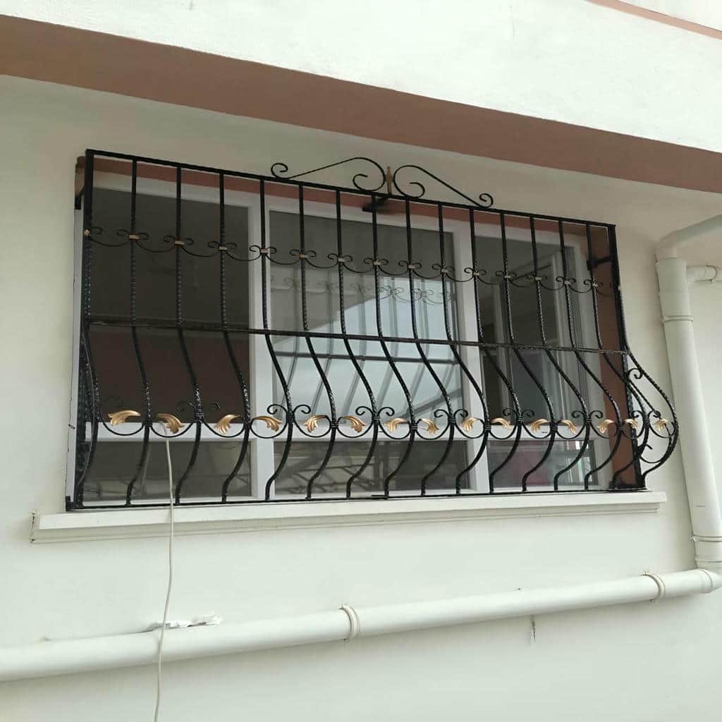 نصب حفاظ پنجره فرفورژه در قم