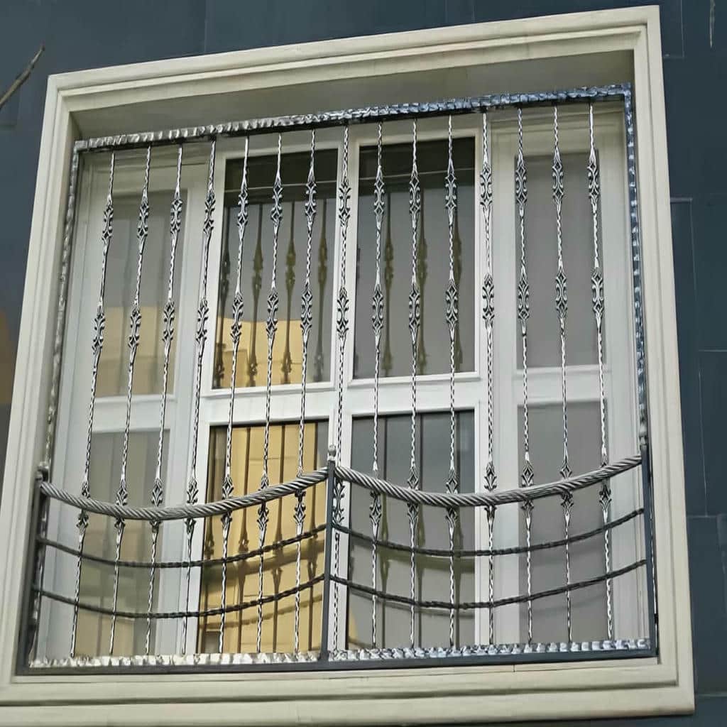 حفاظ پنجره در بندر لنگه