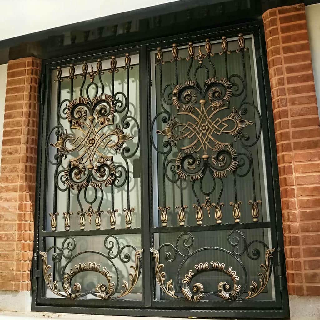 نصب حفاظ پنجره نرده آهنی در استان گلستان نصب حفاظ پنجره نرده آهنی در استان گلستان