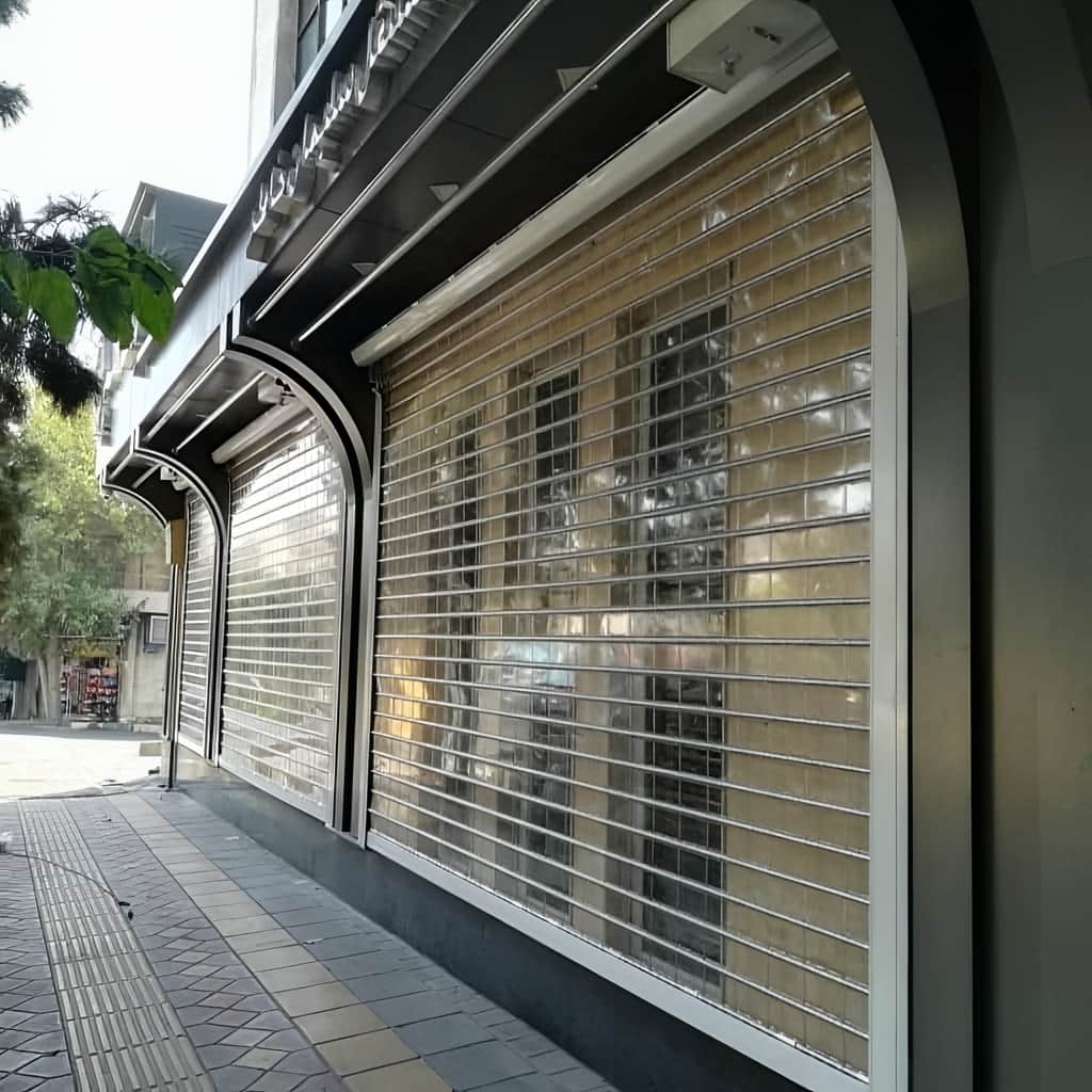 نصب کرکره برقی مغازه در ایرانشهر