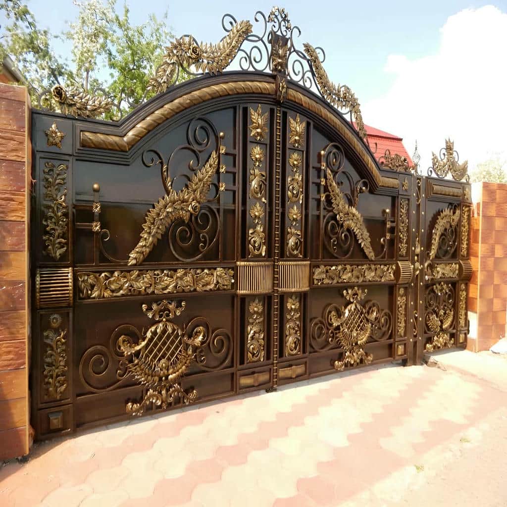فروش درب حیاط فرفورژه ویلایی پارکینگ در خرم آباد
