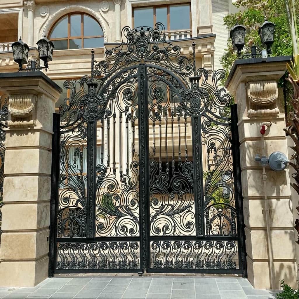 قیمت درب حیاط فرفورژه ویلایی مدرن در زاهدان