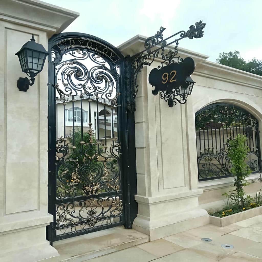 کارخانه درب حیاط فرفورژه پارکینگ در ساری