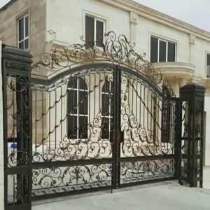 درب حیاط فرفورژه ویلایی در بومهن