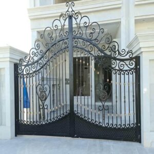 درب حیاط فرفورژه ویلایی در طالقان