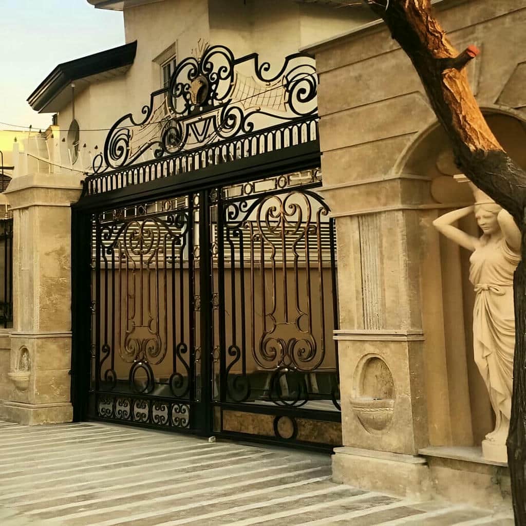 درب حیاط فرفورژه ویلایی در فشم