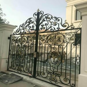 درب حیاط فرفورژه ویلایی در بجنورد