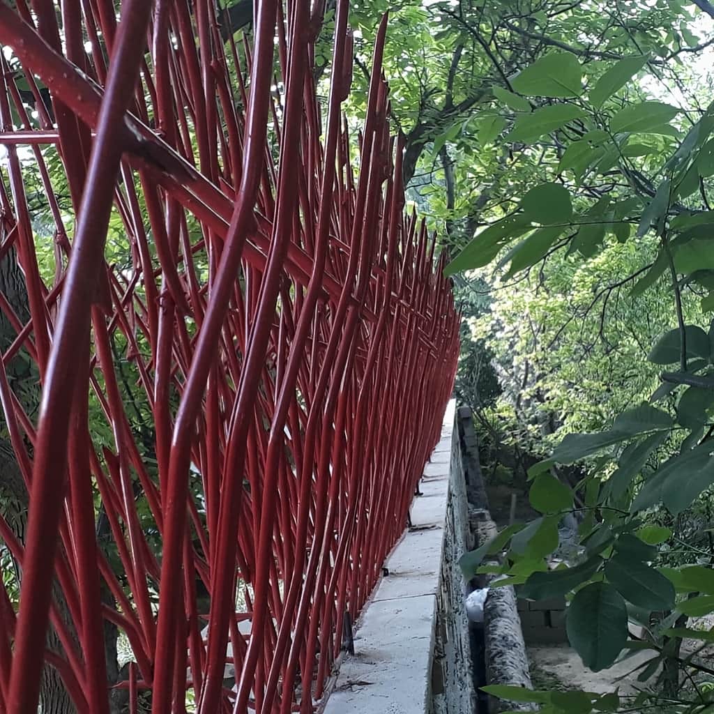 حفاظ سرنیزه ای دیوار با نصب دقیق روی دیوار