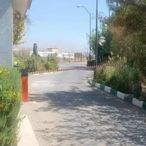 راهبند اتوماتیک پارکینگ عمومی