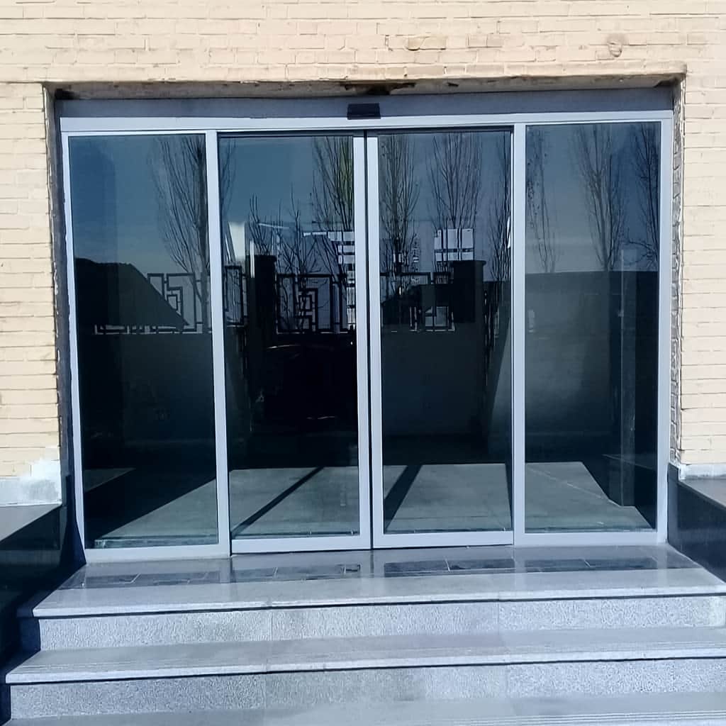 درب شیشه ای تلسکوپی با بازشوی بیشتر