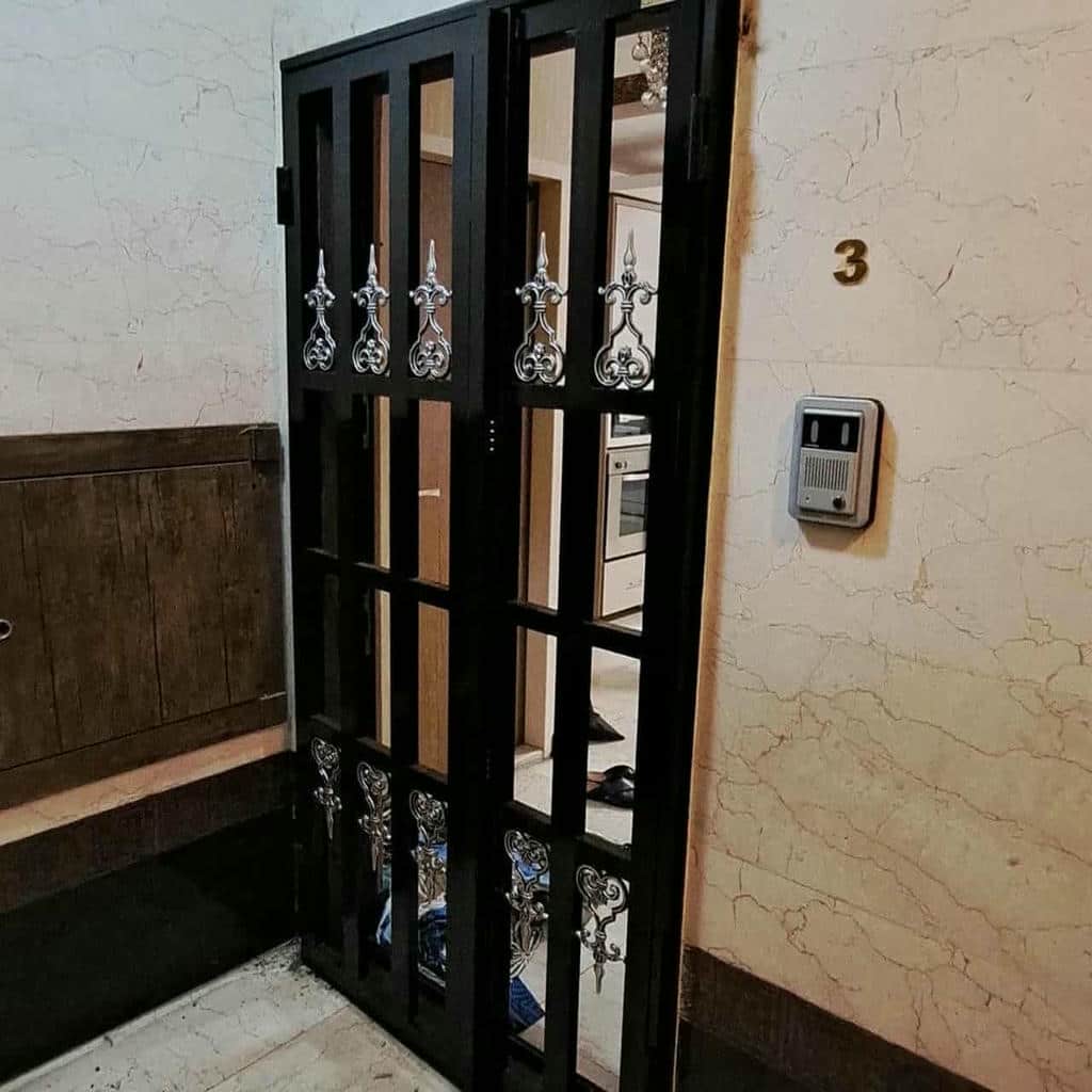درب آکاردئونی ضد سرقت با فریم محکم آهنی