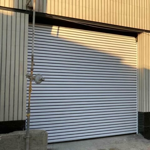 کرکره برقی پارکینگ ساختمان مسکونی