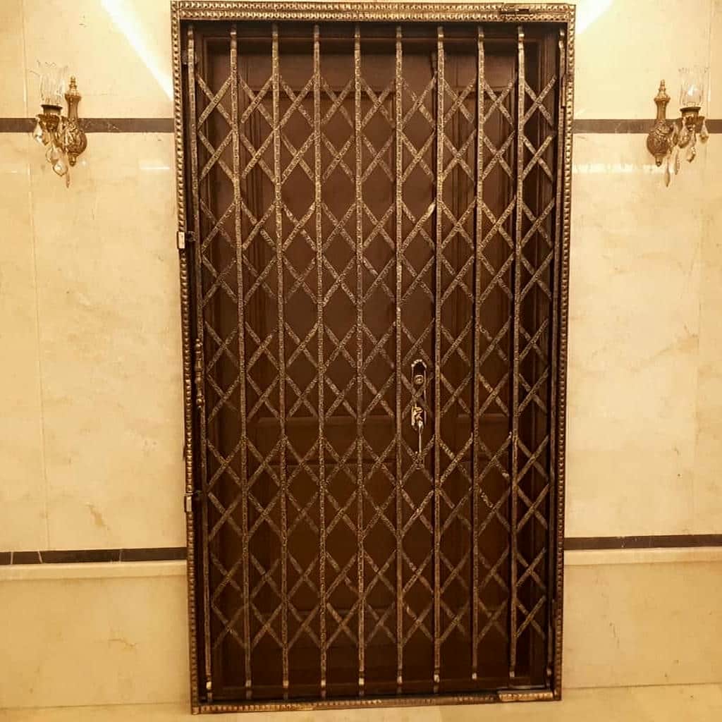 سفارش درب آکاردئونی پنج گل دوبل پس از بررسی دهانه