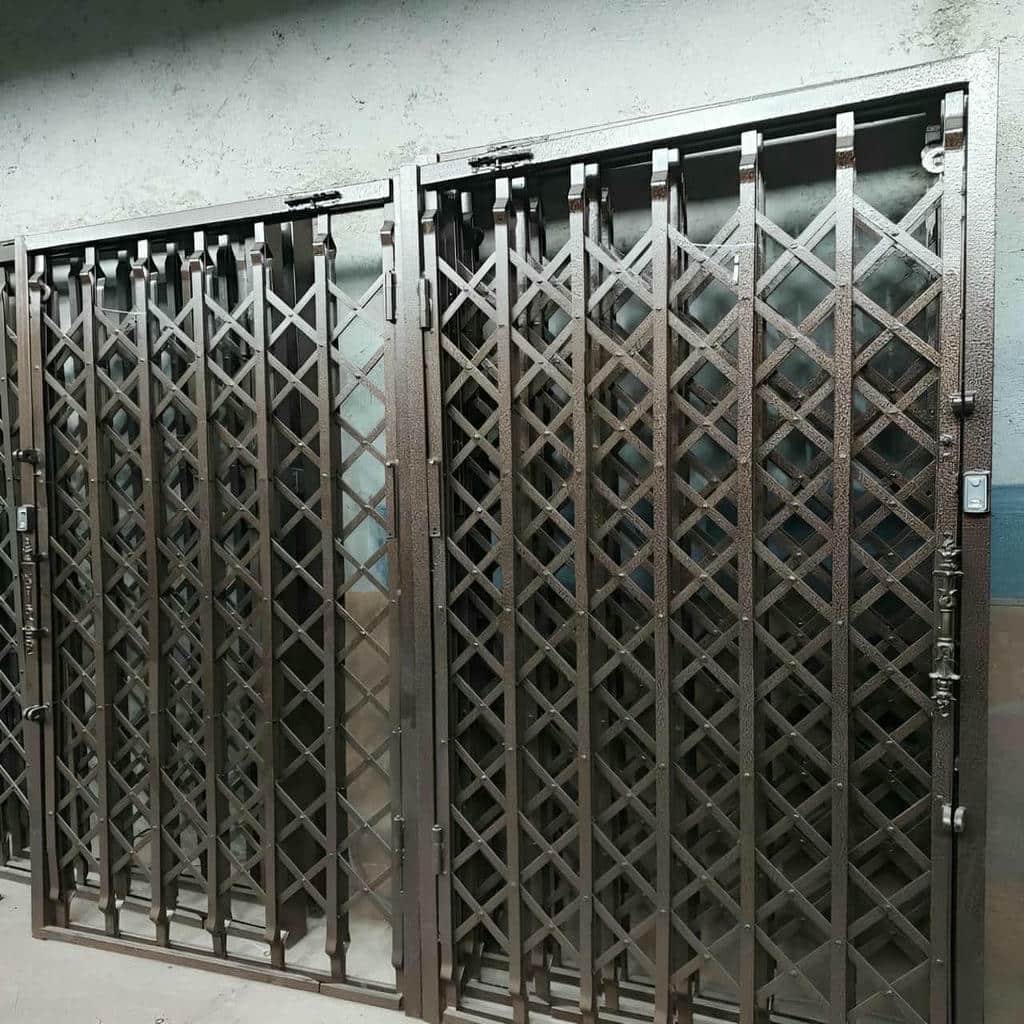 درب آکاردئونی تسمه پهن آهنی برای انتخاب مدل مناسب