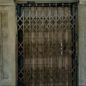 13 طرح درب آکاردئونی تسمه پهن آهنی