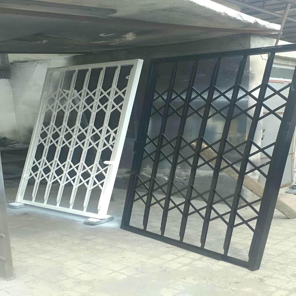 ساخت حفاظ درب ضد سرقت فلزی مدل کلاسیک