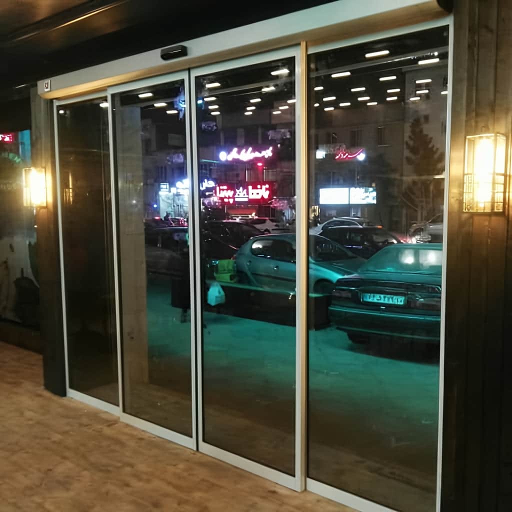 اجرای درب اتوماتیک فریم دار دولنگه