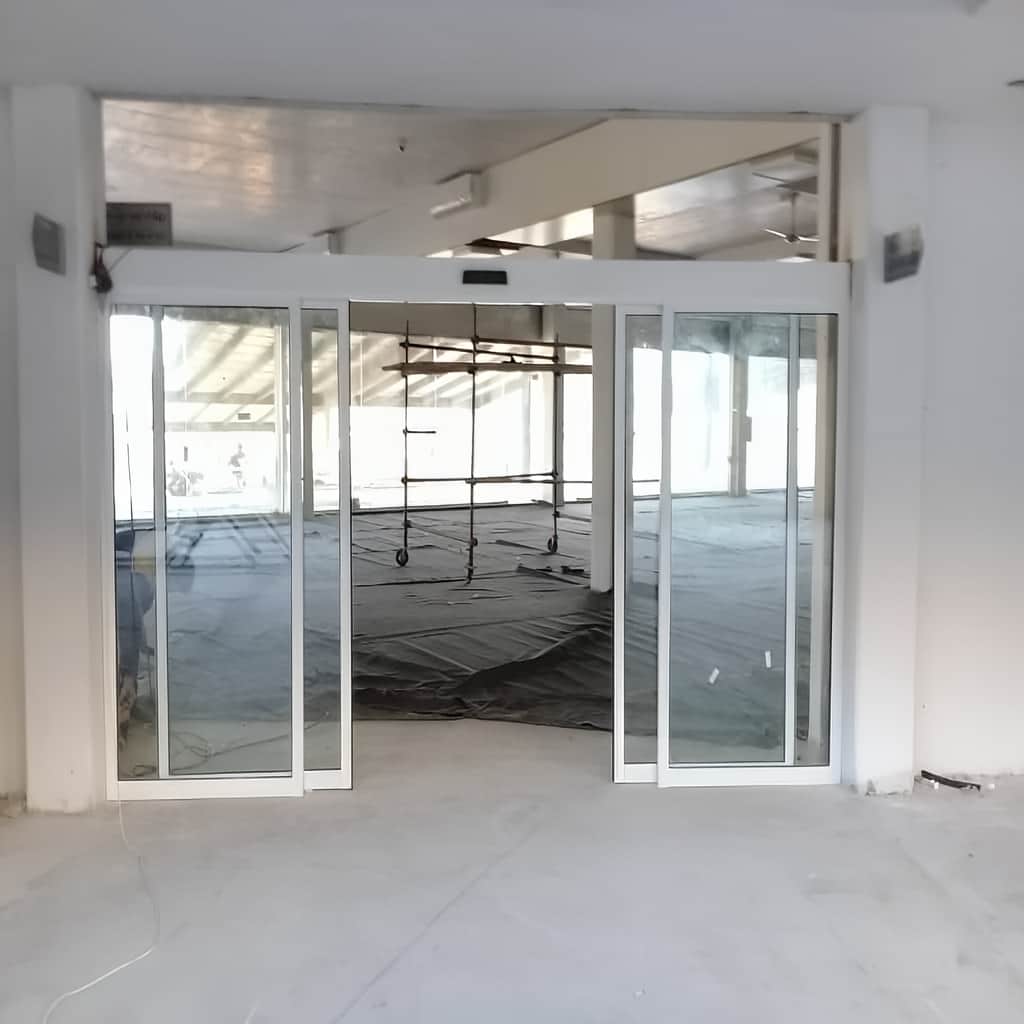 اجرای درب اتوماتیک کشویی کارتخوان با کنترل دسترسی