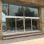 11 مدل درب اتوماتیک شیشه ای مدرن فریم مشکی