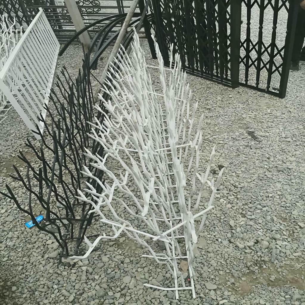 انتخاب مدل متراکم حفاظ شاخ گوزنی برای دیوار باغ