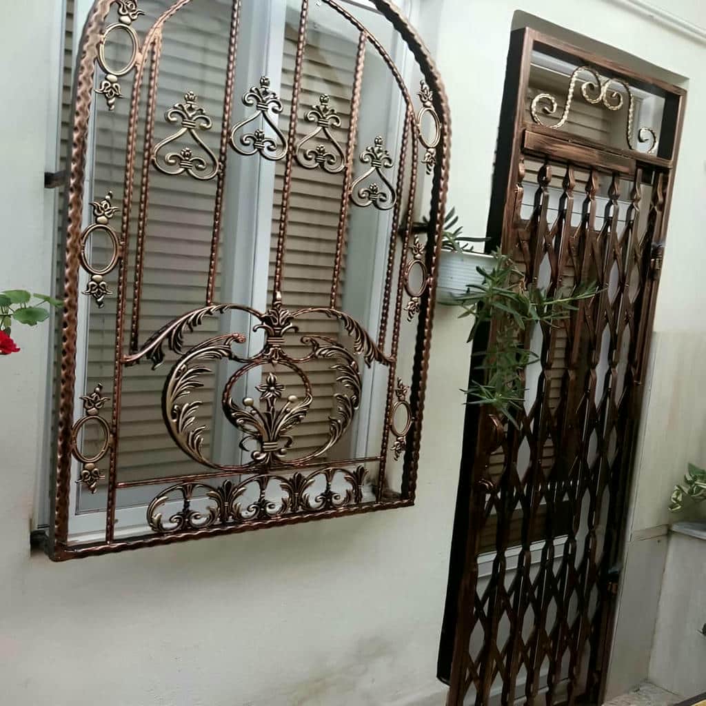 خرید حفاظ پنجره شیک قاب دار متناسب با نما